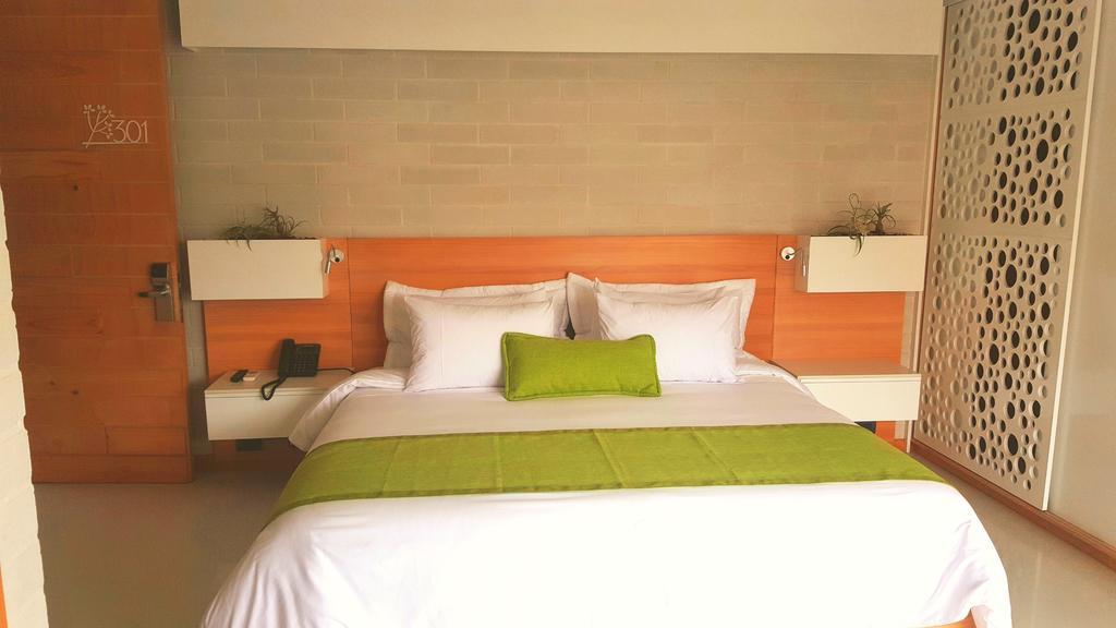 Terra Biohotel Medellin Bagian luar foto