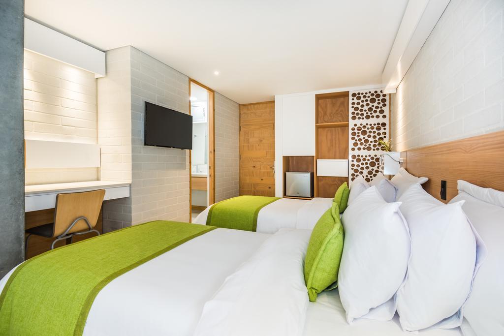 Terra Biohotel Medellin Bagian luar foto