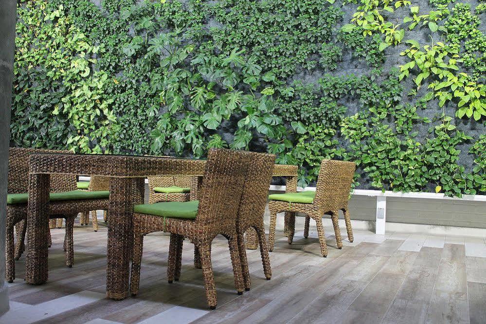 Terra Biohotel Medellin Bagian luar foto